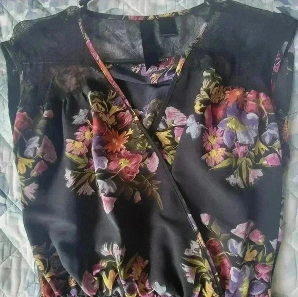 AGACI size small flowered black dress - Picture 3 of 3